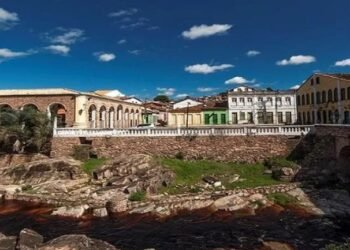 Lençóis está inadimplente com recursos da Educação