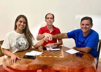 Oposição se une e vereadora do PDT será candidata a prefeita