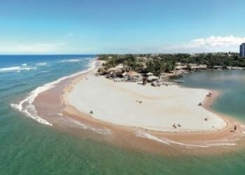 Governo é contra proposta que pode privatizar acesso a praias, diz ministro