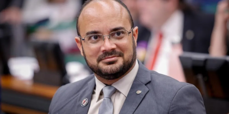 “PL da vida, não do aborto”, dispara Capitão Alden