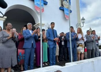 Cachoeira vira capital da Bahia em início de comemoração ao 2 de Julho