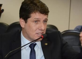 Prefeitura não cumpre piso e agentes questionam R$ 10 mi para São João