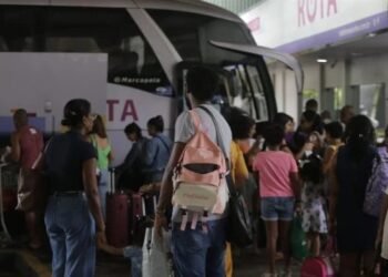 Rodoviária de Salvador abre 400 horários extras para São João