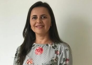 Vereadores instalam duas CPIs para investigar conduta da prefeita