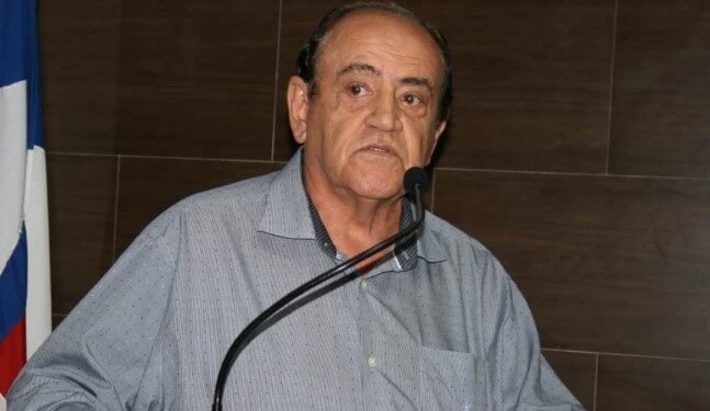 Prefeito de Nova Canaã é vaiado durante evento