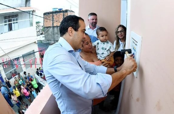 Prefeitura de Salvador reforma mais de 200 casas em Coutos